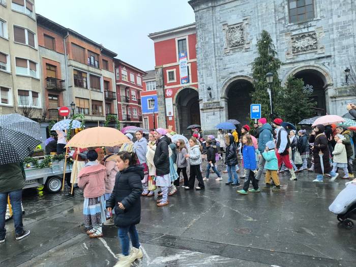 Foru plaza bete dute Olentze 16 1766617959169