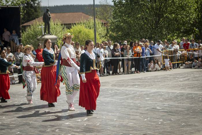 Dantzaz bete dute Amurrioko  66 1776607555393