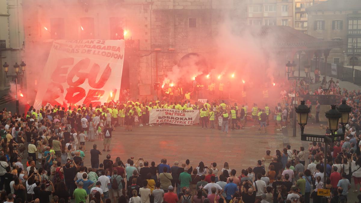 Aiaraldeko ekaitza: hondoratu diren enpleguak eta enbatari eutsi dioten langileak