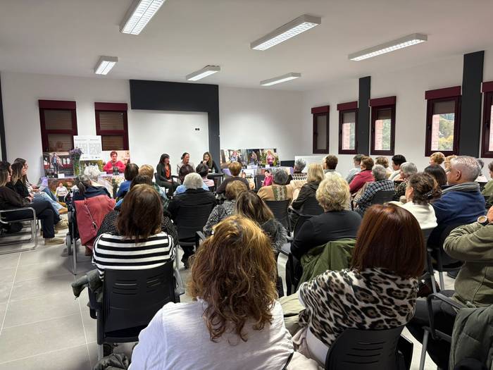 Okondoko emakumeen historia, 30 1763923657275