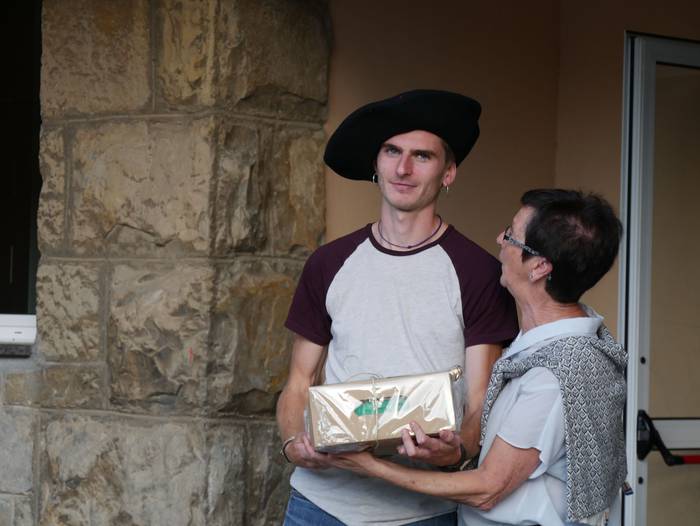 Haur zein helduek izan zuten 338 1538429549613