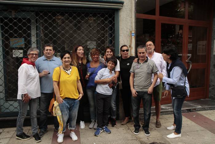 Suziria piztuta lehertu da j 75 1502906851903