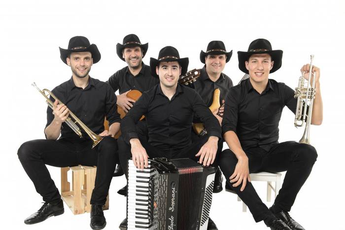 Abuztu kulturala