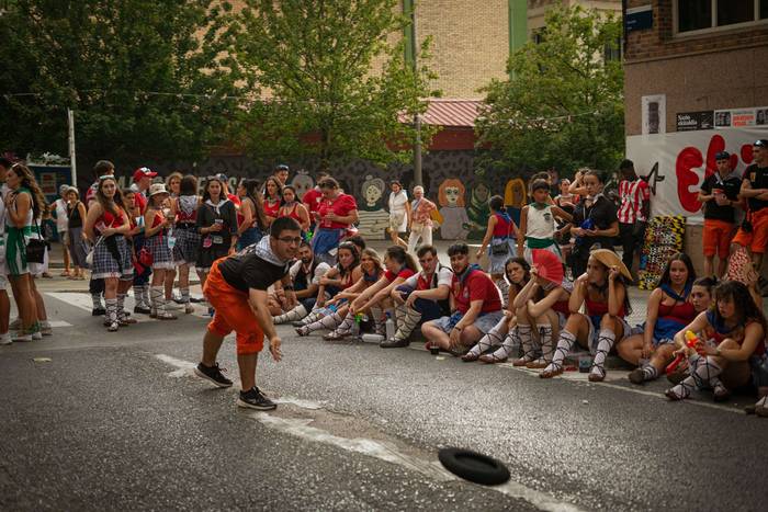 Lehertu da festa-giroa Amurr 8 1755025634261