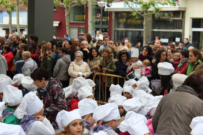 San Anton plazan egin dute u 40 1493307273151