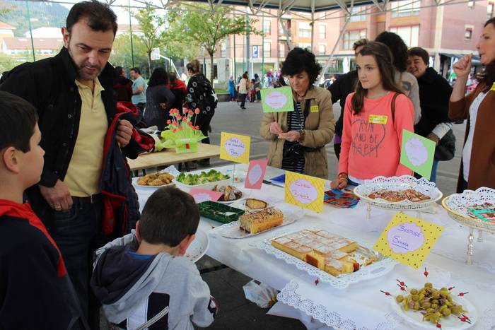 Errefuxiatuen aldeko jaia