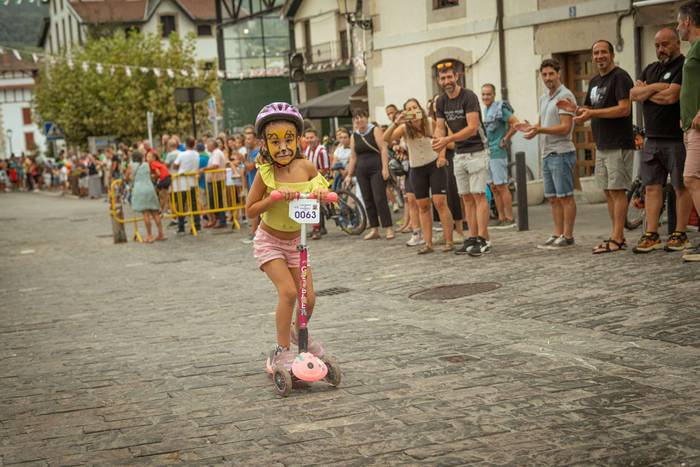 Bizikletak irudimenez jantzi 14 1757325667347