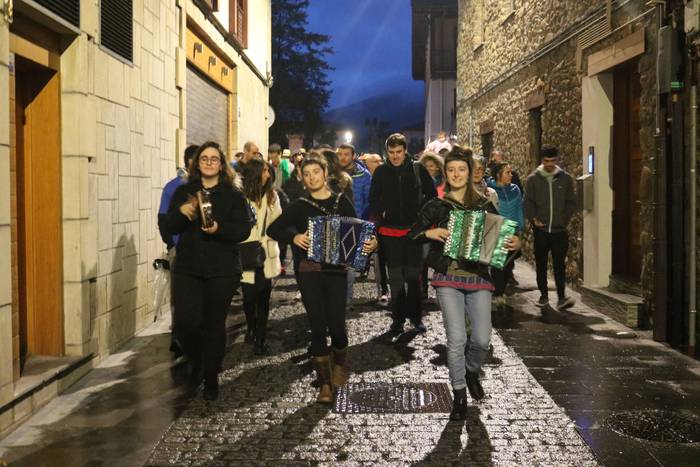 Andra Mari garaile kaleen ar 6 1515360953861