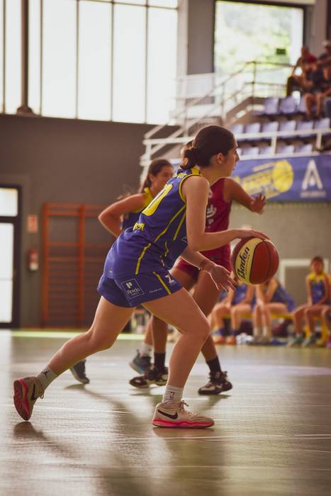 Zaraobe Saskibaloi Taldea bi 83 1748266192571