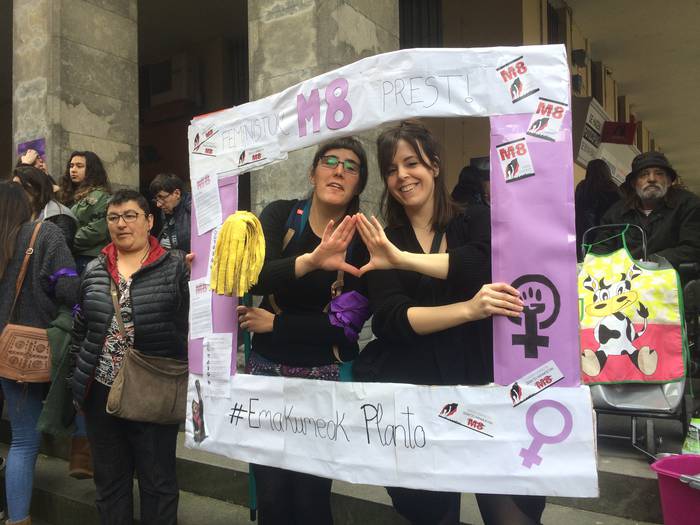 Greba feministaren goizeko t 125 1520519560441