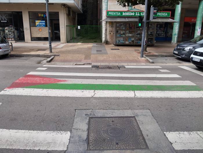 Palestinako lau ikur margotu 2 1757597173837