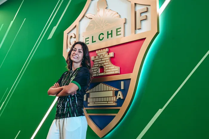 Elche CFren kapitaina izaten jarraituko du Uxue Mendiak