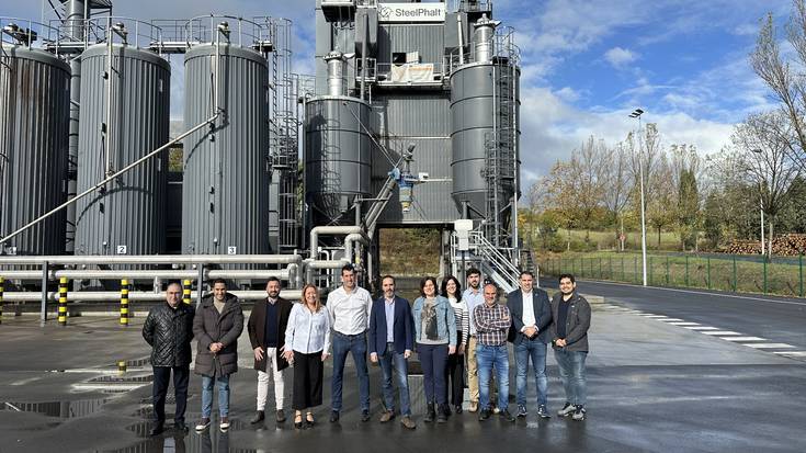 Javier Hurtadok Steelphalt enpresak Espaniako Gobernuaren aldetik jasotako 2,4 milioi euroko dirulaguntza jarri du balioan