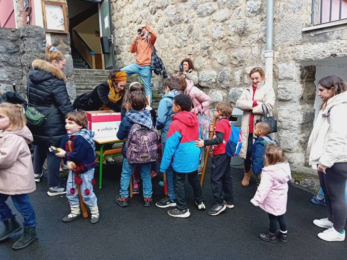 Agate Deunaren bezperak adin 33 1770290683049