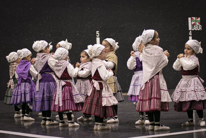 Ubixeta dantza taldeak dantz 36 1766416512745