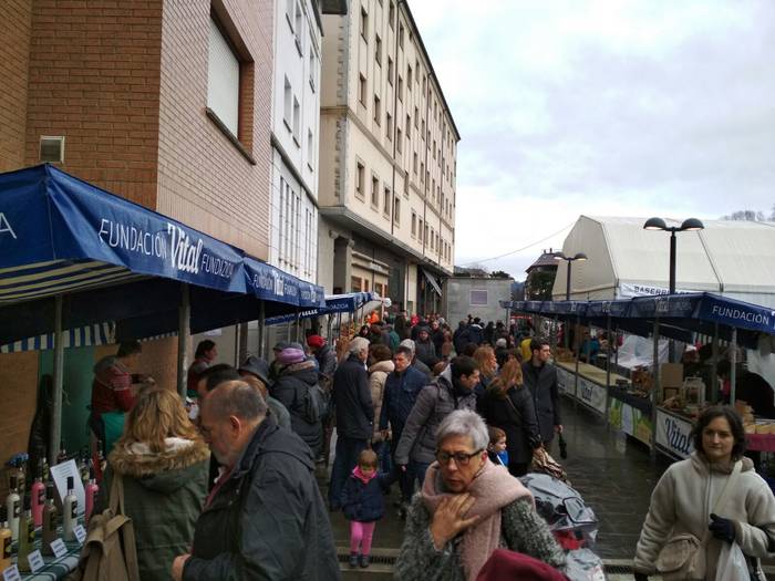 Baserria herrigunera jaitsi  35 1517785514587