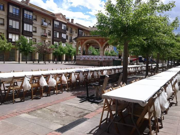 Jendetza eta giro ona nagusi 69 1494849533882