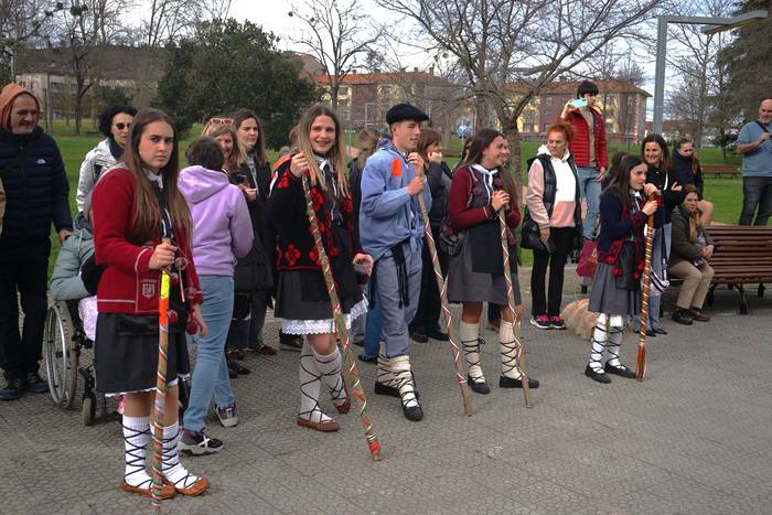 Amurrioko kintoek senideekin 4 1770386879332