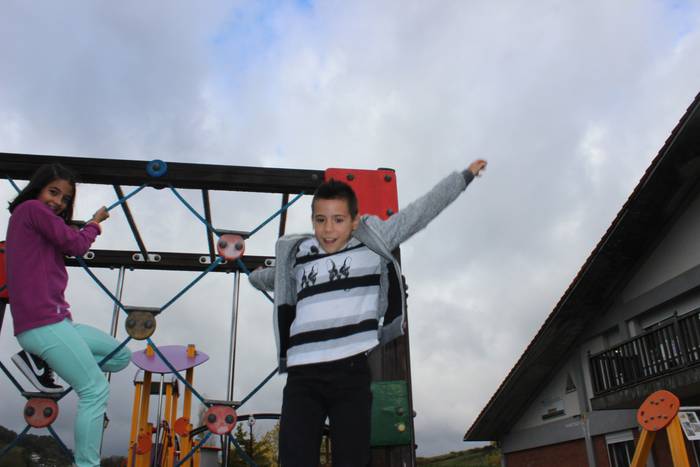 ARGAZKIEKIN JOLASEAN 2 1510746901511