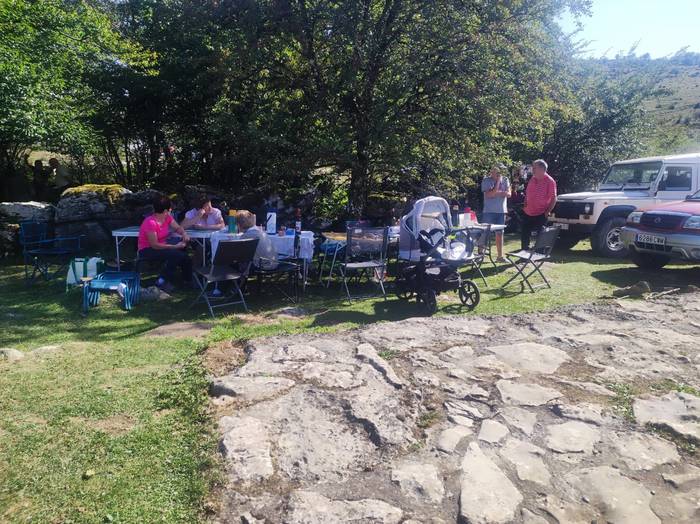 Aiaraldear ugari batu ziren  2 1757316255026