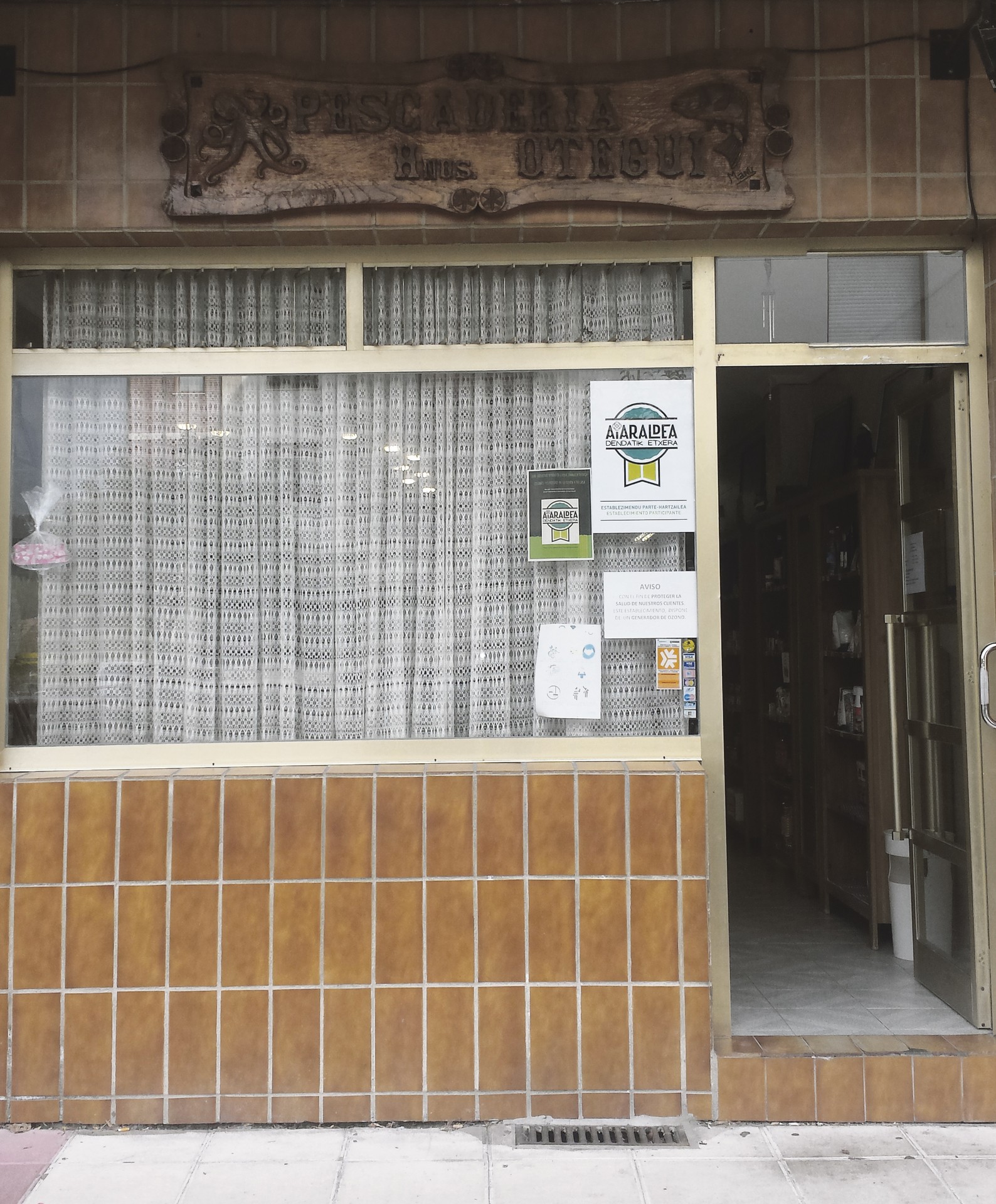 “Saltoki txikiak gara herriei bizitza ematen diegunak”