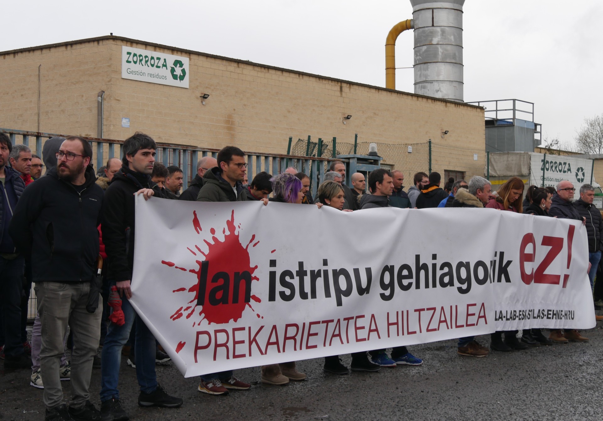 Zer gertatu da Zorroza gestión de residuos enpresan? Lan heriotzaren argi eta ilunak