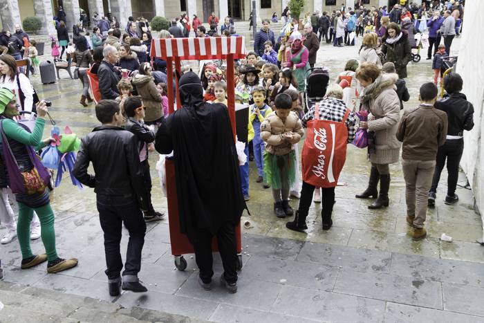 Mozorro koloretsuek ziprizti 2 1488185496715