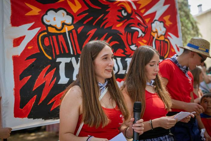 Amurrioko Kuadrillek ate jok 58 1755001154756