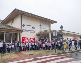 5.600 sinadura baino gehiago bildu dituzte eskualdean “osasun sistema publiko eta duinaren alde”