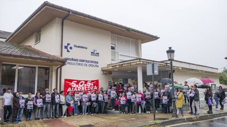 Sinadura bilketa abiatu dute Aiaraldean “osasun sistema publiko eta duina” eskatzeko