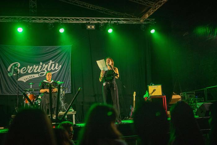 Su artifizial eta musika art 5 1755471976293