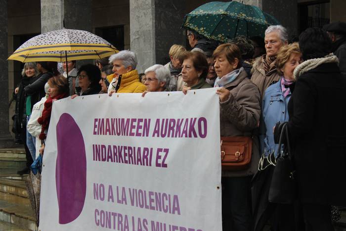 Aldarri ozena genero indarke 23 1511632688790