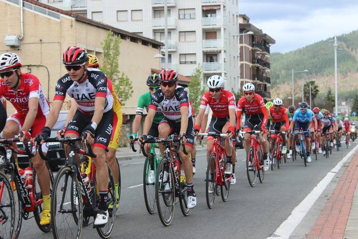 Euskal Herriko itzuliak esku 6 1522848578516