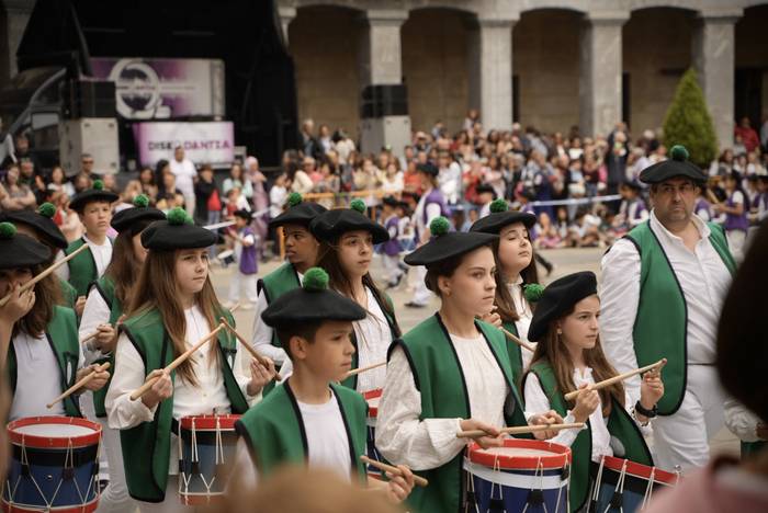 Hezkuntza komunitateak eman  24 1777063530468