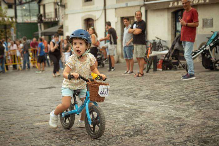 Bizikletak irudimenez jantzi 8 1757325599351