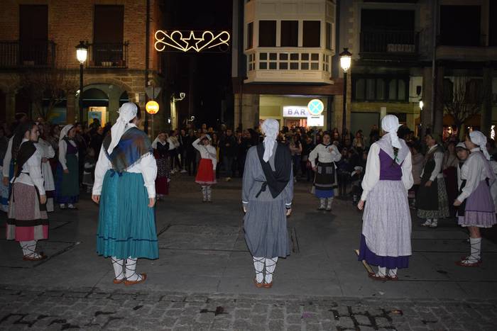 Erauntsi, Olentzero eta Mari 14 1514448239294