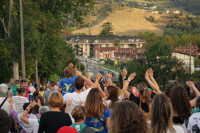 Arteko Gure Aman elkartu eta 57 1757796449825