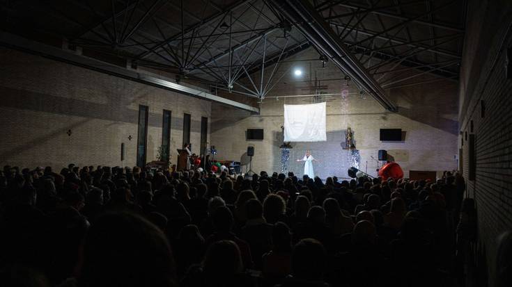 Palestinaren aldeko elkartasunak bete du San Jose auzoko parrokia