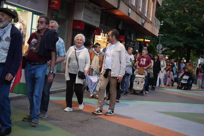 Giza katea osatu dute Gazako 22 1759863773501