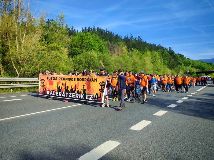 Tubos Reunidoseko bi langile 16 1776453833907