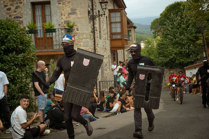 Bizikletak irudimenez jantzi 68 1757325853525