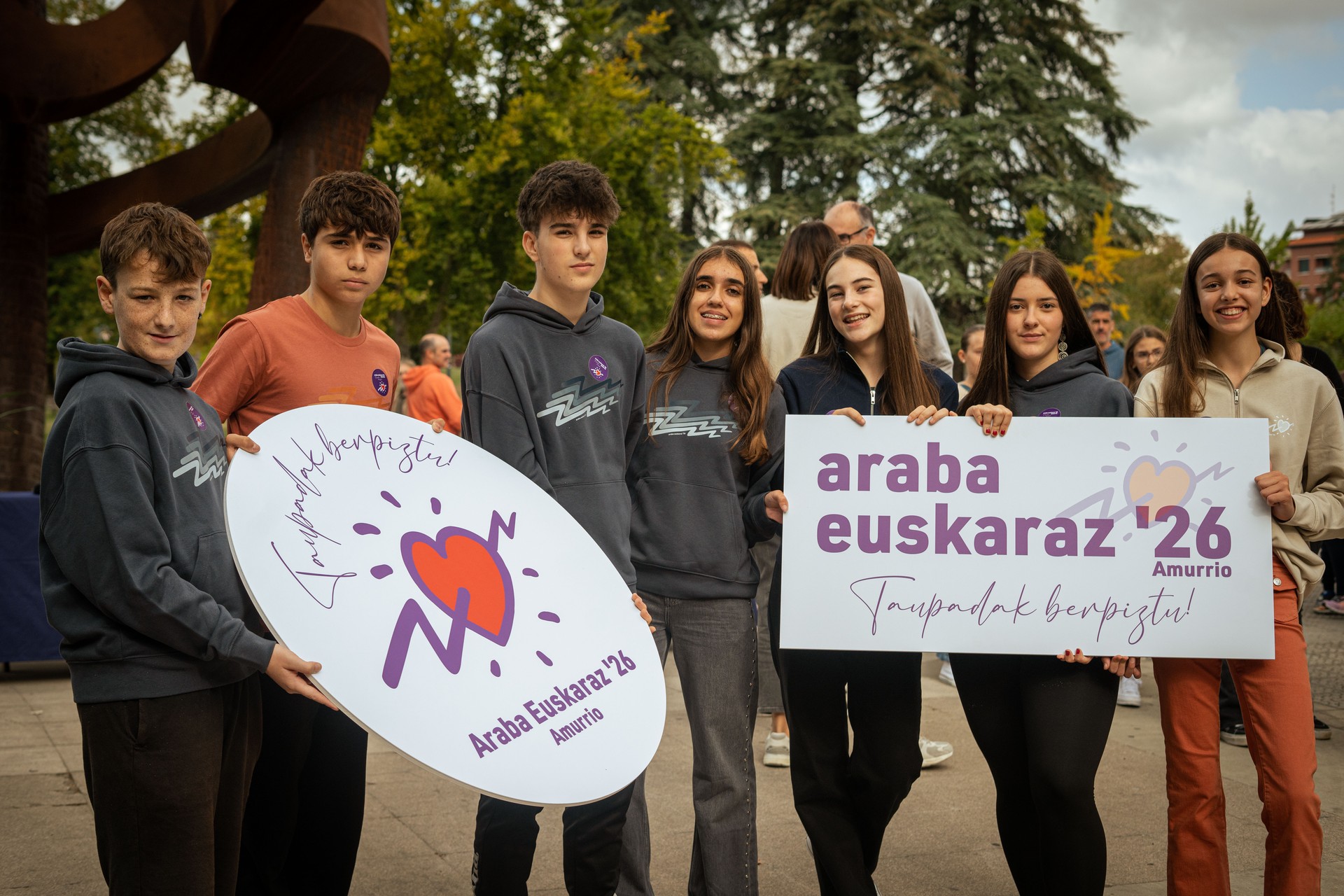 Taupadak berpizteari ekingo diote Amurrion igandean, Araba Euskarazen aurkezpen festan