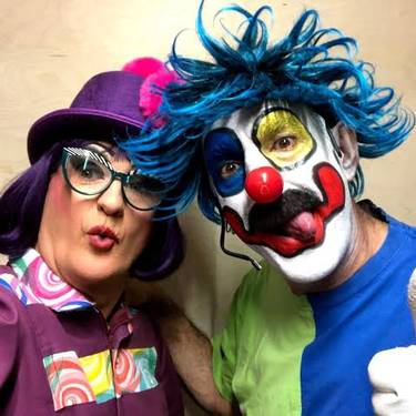 Porrotx eta Yogurinha Borovaren ikuskizunerako sarrera bikoitza zozkatuko du Aiaraldea Komunikabideak