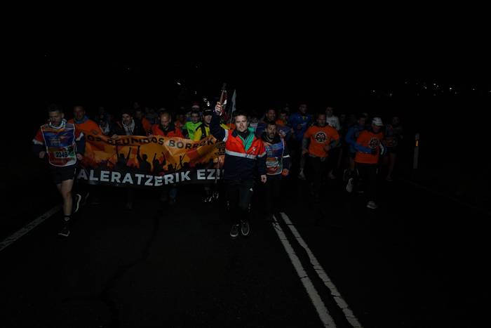 Ehunka lagun atera ditu Korr 175 1774607616703