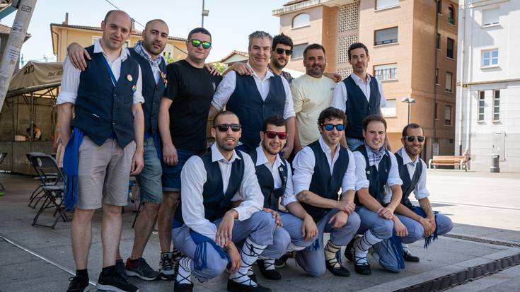 “Jaietan gure kuadrilla beti  dago kalean”