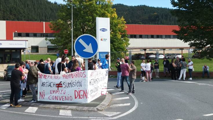 Mobilizatzeari ekin diote Artiachen, lan hitzarmen duin baten alde