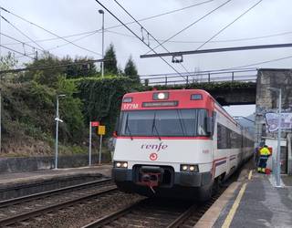 Gaueko tren zerbitzu berezia eskainiko du Renfek Otxomaio jaietan
