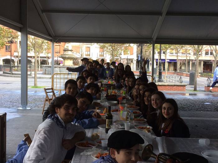 Kintoek herrigunea hartu zut 5 1488830959902