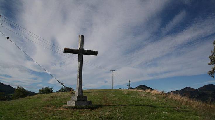 Arrañoko antena lekuz aldatzeko prozesua hastear dago