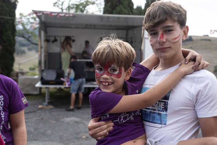 Auzolanean eta festa-giroan  15 1756712622313